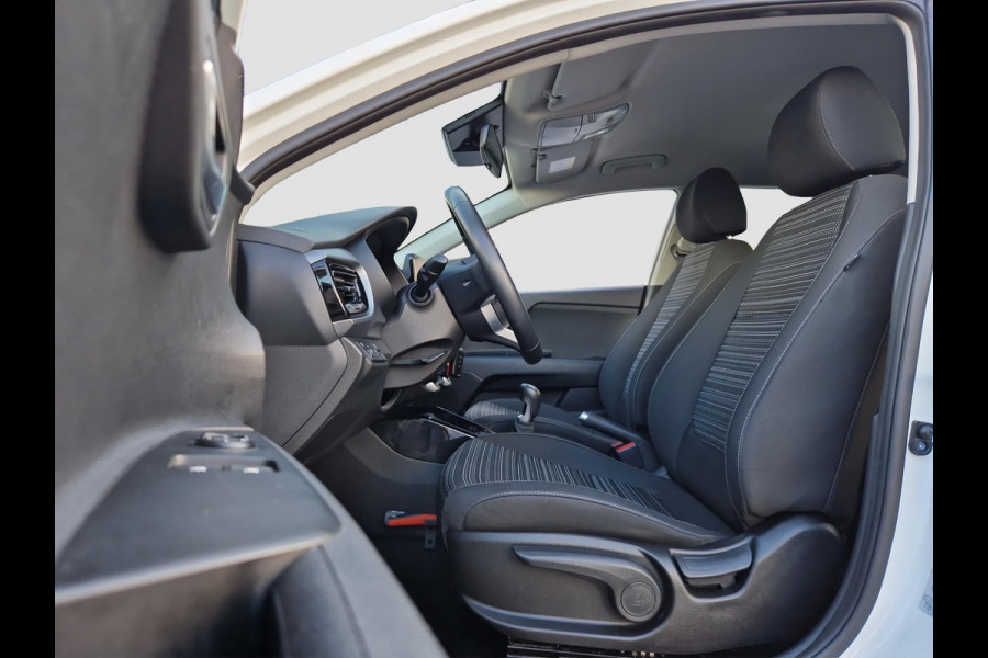 Kia Stonic 1.0 T-GDi MHEV DynamicLine Navi | Clima | Carplay/Android auto | Lichtmetalen velgen | LED | Kia Stonic 1.0 T-GDi MHEV DynamicLine Navi | Clima | Carplay/Android auto | Lichtmetalen velgen | LED |