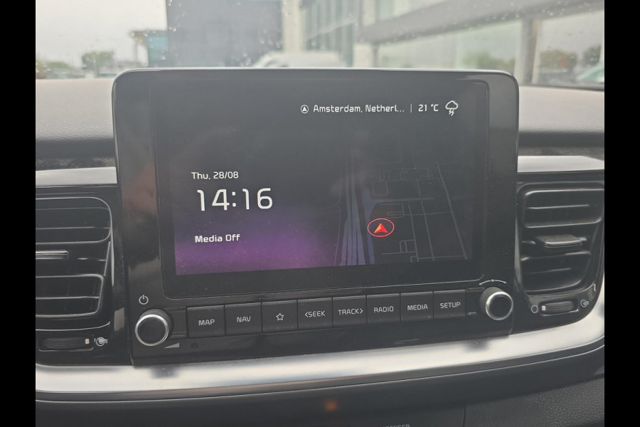 Kia Stonic 1.0 T-GDi MHEV DynamicPlusLine Automaat Automaat | Camera | LMV | Cruise | Navi | LED | Stoel- en Stuurverwarming | Privacy Glass | Apple Carplay & Android Auto |