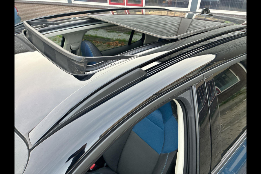 Lynk & Co 01 1.5 Plug in Hybrid Black Line| SkyRoof | Camera | Climate Pack | Pilot Assist | Park Assist | Carplay Android auto Lynk & Co 01 1.5 Plug in Hybrid Black Line| SkyRoof | Camera | Climate Pack | Pilot Assist | Park Assist | Carplay Android auto