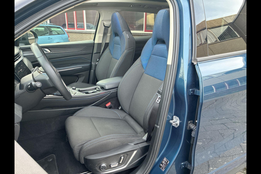 Lynk & Co 01 1.5 Plug in Hybrid Black Line| SkyRoof | Camera | Climate Pack | Pilot Assist | Park Assist | Carplay Android auto Lynk & Co 01 1.5 Plug in Hybrid Black Line| SkyRoof | Camera | Climate Pack | Pilot Assist | Park Assist | Carplay Android auto