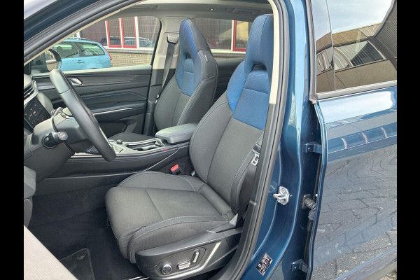 Lynk & Co 01 1.5 Plug in Hybrid Black Line| SkyRoof | Camera | Climate Pack | Pilot Assist | Park Assist | Carplay Android auto Lynk & Co 01 1.5 Plug in Hybrid Black Line| SkyRoof | Camera | Climate Pack | Pilot Assist | Park Assist | Carplay Android auto