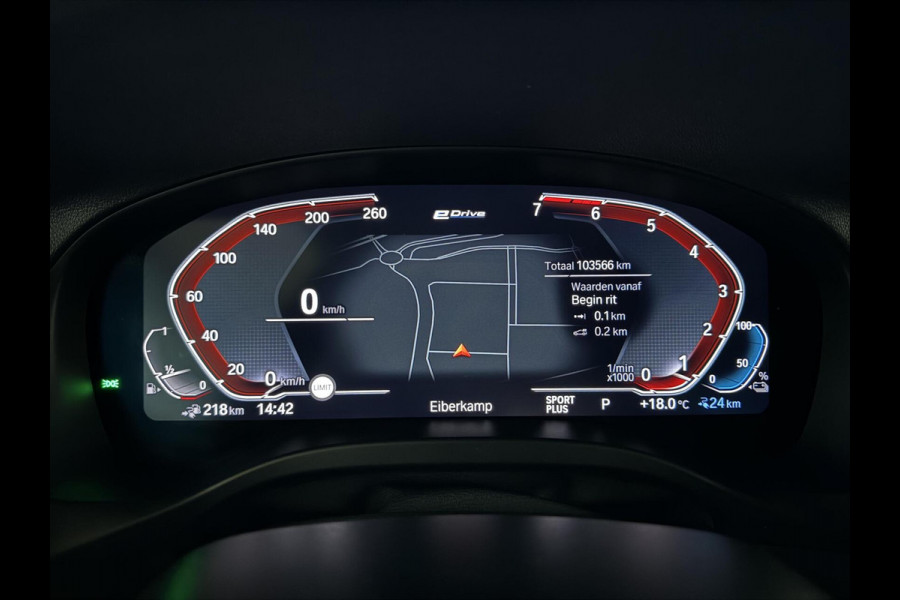BMW X3 xDrive30e M-Sport Pano Leer Camera HUD Trekh. Sfeer NAP