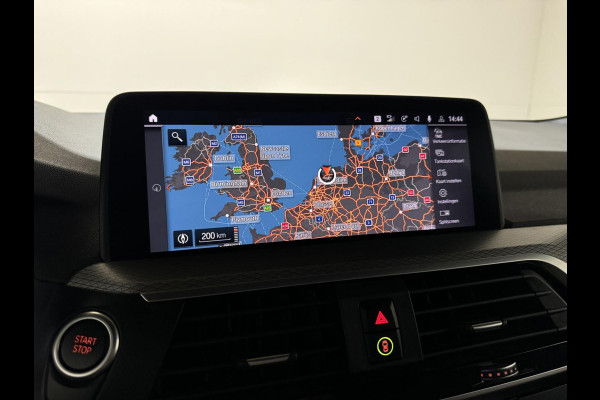 BMW X3 xDrive30e M-Sport Pano Leer Camera HUD Trekh. Sfeer NAP