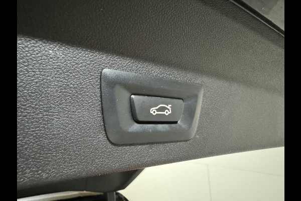 BMW X3 xDrive30e M-Sport Pano Leer Camera HUD Trekh. Sfeer NAP