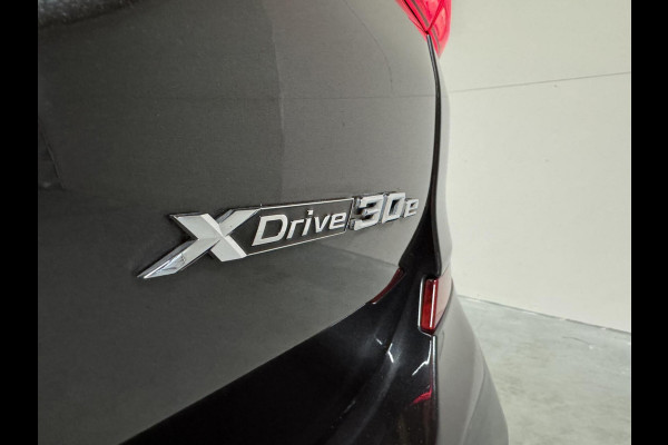 BMW X3 xDrive30e M-Sport Pano Leer Camera HUD Trekh. Sfeer NAP