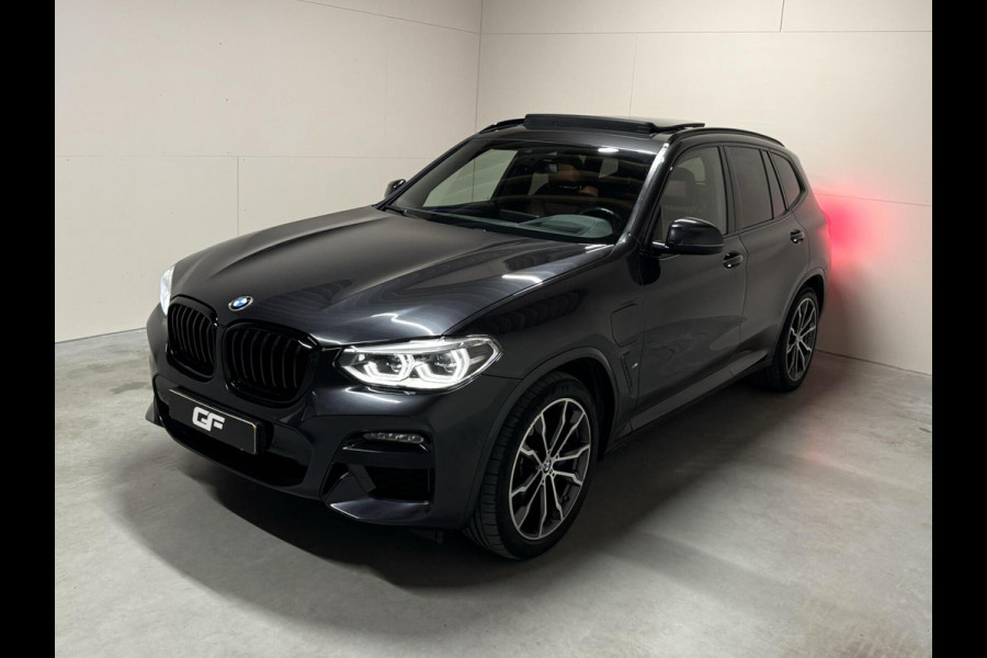 BMW X3 xDrive30e M-Sport Pano Leer Camera HUD Trekh. Sfeer NAP