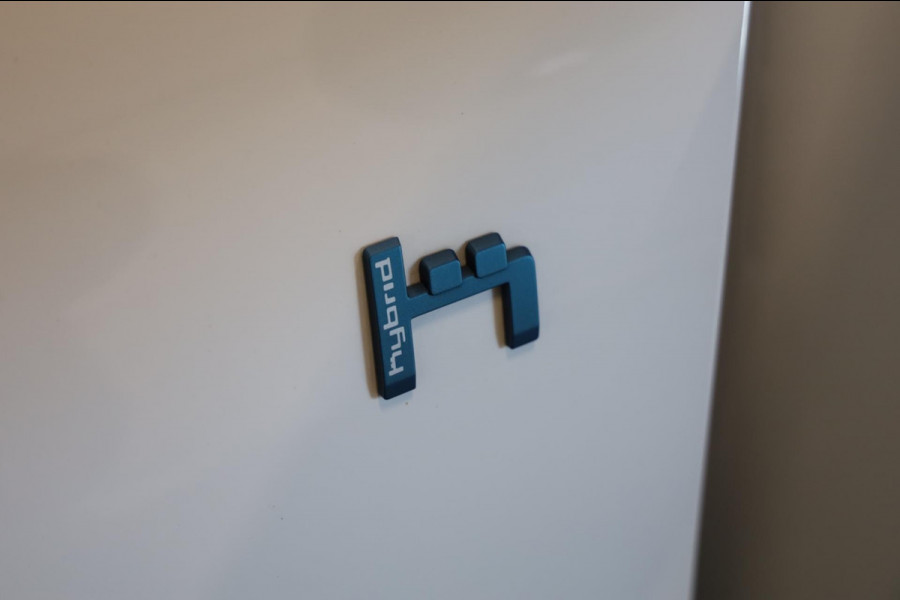 Citroën C5 Aircross 1.6 Plug-in Hybrid 225 Shine 11/2022 NAVI PANO CARPLAY CAMERA V+A PDC CRUISE LEASE v/a € 211,- INRUIL MOGELIJK Citroën C5 Aircross 1.6 Plug-in Hybrid 225 Shine 11/2022 NAVI PANO CARPLAY CAMERA V+A PDC CRUISE LEASE v/a € 211,- INRUIL MOGELIJK