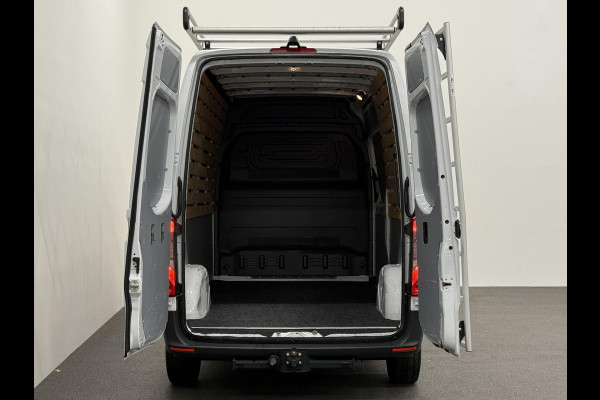 Mercedes-Benz Sprinter L2H2 FWD Automaat Airco Cruise Control Navi Trekhaak Imperiaal Mercedes-Benz Sprinter L2H2 FWD Automaat Airco Cruise Control Navi Trekhaak Imperiaal