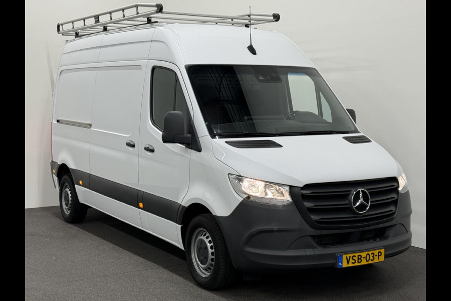 Mercedes-Benz Sprinter L2H2 FWD Automaat Airco Cruise Control Navi Trekhaak Imperiaal Mercedes-Benz Sprinter L2H2 FWD Automaat Airco Cruise Control Navi Trekhaak Imperiaal