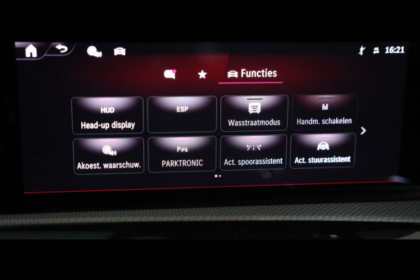 Mercedes-Benz A-Klasse 250 e AMG 45 Look / Memory / Elek Stoelen / Acc / Head Up / 360 Camera / Pano / 19 Inch Mercedes-Benz A-Klasse 250 e AMG 45 Look / Memory / Elek Stoelen / Acc / Head Up / 360 Camera / Pano / 19 Inch