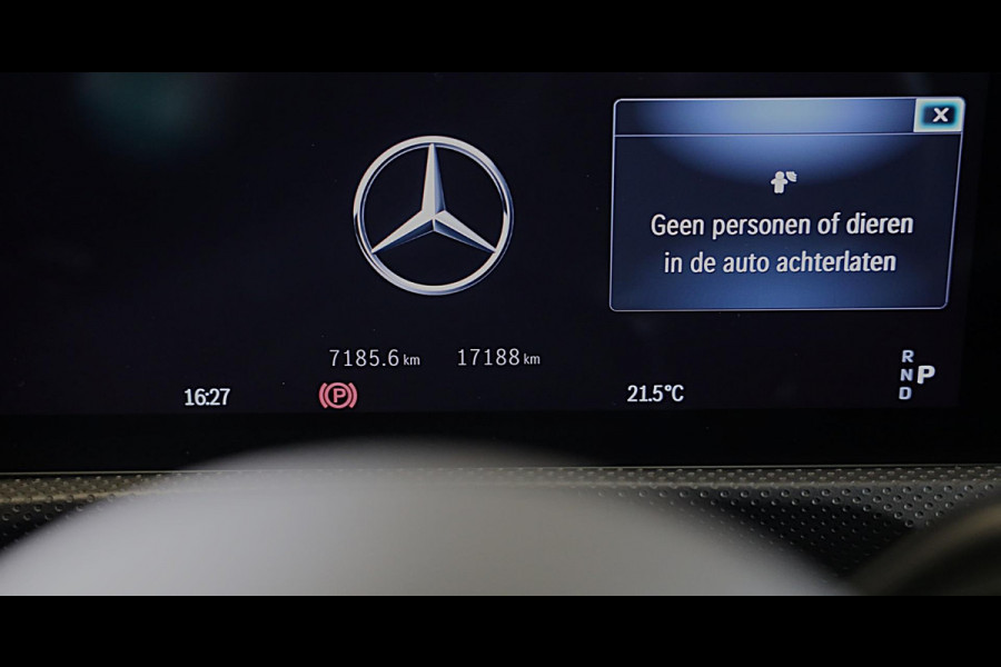 Mercedes-Benz A-Klasse 250 e AMG 45 Look / Memory / Elek Stoelen / Acc / Head Up / 360 Camera / Pano / 19 Inch Mercedes-Benz A-Klasse 250 e AMG 45 Look / Memory / Elek Stoelen / Acc / Head Up / 360 Camera / Pano / 19 Inch