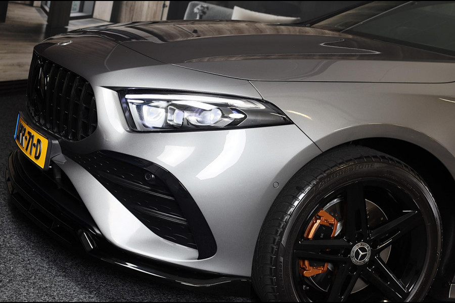 Mercedes-Benz A-Klasse 250 e AMG 45 Look / Memory / Elek Stoelen / Acc / Head Up / 360 Camera / Pano / 19 Inch Mercedes-Benz A-Klasse 250 e AMG 45 Look / Memory / Elek Stoelen / Acc / Head Up / 360 Camera / Pano / 19 Inch