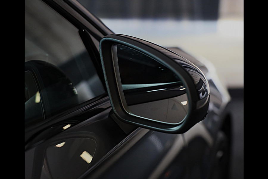 Mercedes-Benz A-Klasse 250 e AMG 45 Look / Memory / Elek Stoelen / Acc / Head Up / 360 Camera / Pano / 19 Inch Mercedes-Benz A-Klasse 250 e AMG 45 Look / Memory / Elek Stoelen / Acc / Head Up / 360 Camera / Pano / 19 Inch