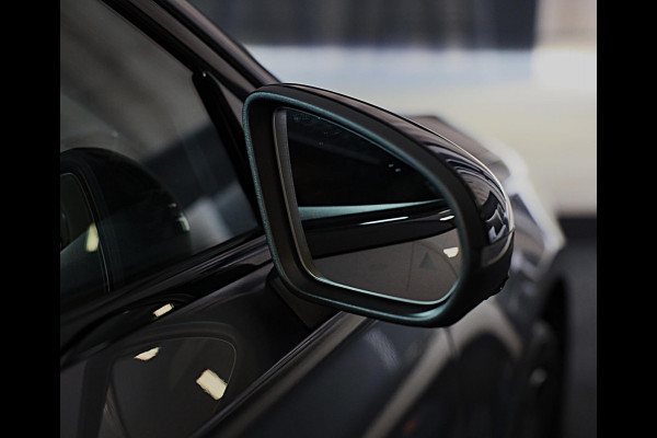 Mercedes-Benz A-Klasse 250 e AMG 45 Look / Memory / Elek Stoelen / Acc / Head Up / 360 Camera / Pano / 19 Inch Mercedes-Benz A-Klasse 250 e AMG 45 Look / Memory / Elek Stoelen / Acc / Head Up / 360 Camera / Pano / 19 Inch