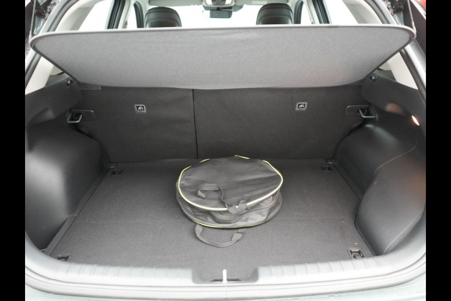 Kia Niro 1.6 GDi DynamicLine Plug In Hybrid 183pk Dealer O.H PHEV | Adaptive Cruise | Widescreen Navi | Camera | Stoelen & Stuur Verwarmd | Apple Carplay | Blis | Keyless | Virtual | Navigatie | DAB | Kia Niro 1.6 GDi DynamicLine Plug In Hybrid 183pk Dealer O.H PHEV | Adaptive Cruise | Widescreen Navi | Camera | Stoelen & Stuur Verwarmd | Apple Carplay | Blis | Keyless | Virtual | Navigatie | DAB |