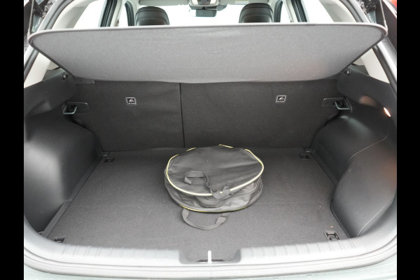 Kia Niro 1.6 GDi DynamicLine Plug In Hybrid 183pk Dealer O.H PHEV | Adaptive Cruise | Widescreen Navi | Camera | Stoelen & Stuur Verwarmd | Apple Carplay | Blis | Keyless | Virtual | Navigatie | DAB | Kia Niro 1.6 GDi DynamicLine Plug In Hybrid 183pk Dealer O.H PHEV | Adaptive Cruise | Widescreen Navi | Camera | Stoelen & Stuur Verwarmd | Apple Carplay | Blis | Keyless | Virtual | Navigatie | DAB |