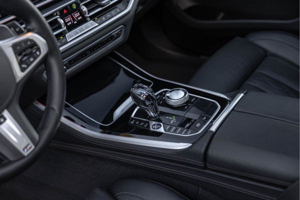 BMW X5 xDrive30d High Exe. M-pakket Bowers&Wilkens HuD 22'' Standkachel Pano BMW X5 xDrive30d High Exe. M-pakket Bowers&Wilkens HuD 22'' Standkachel Pano