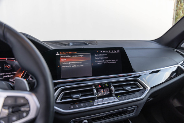 BMW X5 xDrive30d High Exe. M-pakket Bowers&Wilkens HuD 22'' Standkachel Pano BMW X5 xDrive30d High Exe. M-pakket Bowers&Wilkens HuD 22'' Standkachel Pano