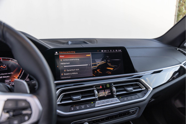 BMW X5 xDrive30d High Exe. M-pakket Bowers&Wilkens HuD 22'' Standkachel Pano BMW X5 xDrive30d High Exe. M-pakket Bowers&Wilkens HuD 22'' Standkachel Pano