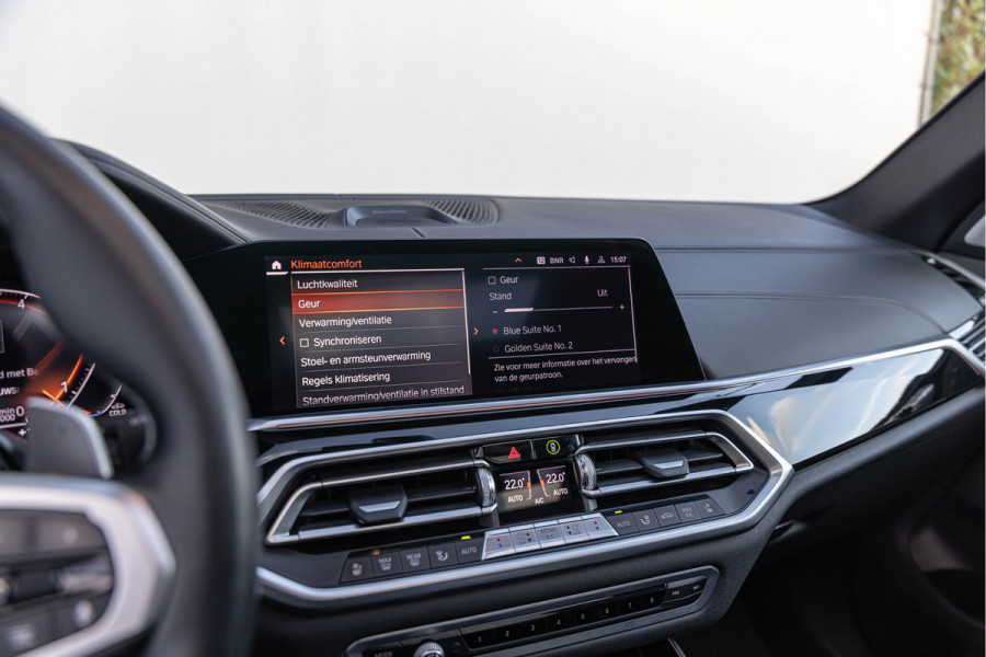 BMW X5 xDrive30d High Exe. M-pakket Bowers&Wilkens HuD 22'' Standkachel Pano BMW X5 xDrive30d High Exe. M-pakket Bowers&Wilkens HuD 22'' Standkachel Pano