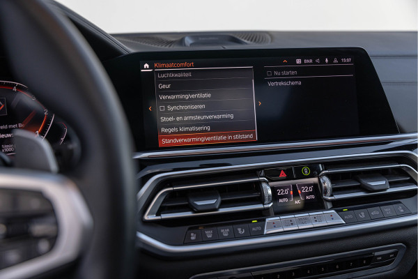 BMW X5 xDrive30d High Exe. M-pakket Bowers&Wilkens HuD 22'' Standkachel Pano BMW X5 xDrive30d High Exe. M-pakket Bowers&Wilkens HuD 22'' Standkachel Pano