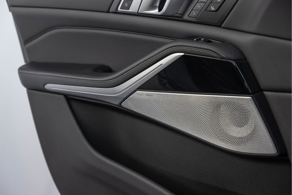 BMW X5 xDrive30d High Exe. M-pakket Bowers&Wilkens HuD 22'' Standkachel Pano BMW X5 xDrive30d High Exe. M-pakket Bowers&Wilkens HuD 22'' Standkachel Pano