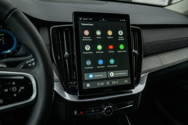 Volvo XC90 2.0 T8 AWD Plus Dark Luchtvering Stoelventilatie Volvo XC90 2.0 T8 AWD Plus Dark Luchtvering Stoelventilatie