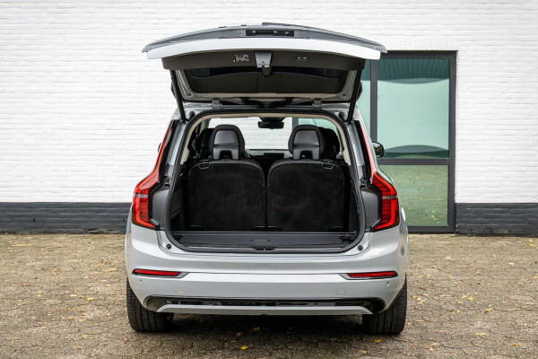 Volvo XC90 2.0 T8 AWD Plus Dark Luchtvering Stoelventilatie Volvo XC90 2.0 T8 AWD Plus Dark Luchtvering Stoelventilatie