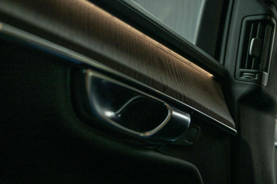 Volvo XC90 2.0 T8 AWD Plus Dark Luchtvering Stoelventilatie Volvo XC90 2.0 T8 AWD Plus Dark Luchtvering Stoelventilatie