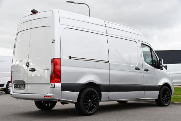 Mercedes-Benz Sprinter 315 1.9 CDI L2H2 RWD PB Edition Camera, Carplay, Dodehoek, 150pk, Automaat, Multimedia, Sensoren, Uniek! Mercedes-Benz Sprinter 315 1.9 CDI L2H2 RWD PB Edition Camera, Carplay, Dodehoek, 150pk, Automaat, Multimedia, Sensoren, Uniek!