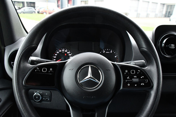 Mercedes-Benz Sprinter 315 1.9 CDI L2H2 RWD PB Edition Camera, Carplay, Dodehoek, 150pk, Automaat, Multimedia, Sensoren, Uniek! Mercedes-Benz Sprinter 315 1.9 CDI L2H2 RWD PB Edition Camera, Carplay, Dodehoek, 150pk, Automaat, Multimedia, Sensoren, Uniek!