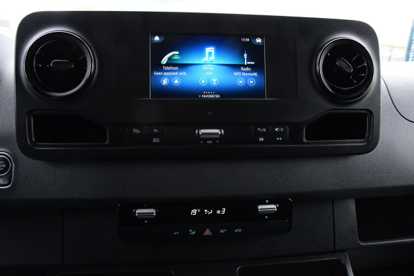 Mercedes-Benz Sprinter 315 1.9 CDI L2H2 RWD PB Edition Camera, Carplay, Dodehoek, 150pk, Automaat, Multimedia, Sensoren, Uniek! Mercedes-Benz Sprinter 315 1.9 CDI L2H2 RWD PB Edition Camera, Carplay, Dodehoek, 150pk, Automaat, Multimedia, Sensoren, Uniek!