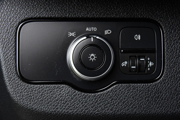 Mercedes-Benz Sprinter 315 1.9 CDI L2H2 RWD PB Edition Camera, Carplay, Dodehoek, 150pk, Automaat, Multimedia, Sensoren, Uniek! Mercedes-Benz Sprinter 315 1.9 CDI L2H2 RWD PB Edition Camera, Carplay, Dodehoek, 150pk, Automaat, Multimedia, Sensoren, Uniek!