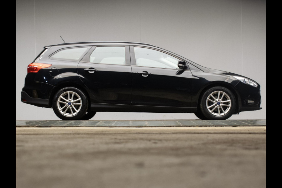 Ford FOCUS Wagon 1.0 Lease Sport Edition (APPLE CARPLAY,NAVI,CRUISE,SPORTSTOELEN,LM VELGEN,PDC,GETINT,NETTESTAAT)