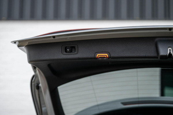 Mercedes-Benz E-Klasse AMG 53 4MATIC+ Edition 1 612pk MANUFAKTUR Mercedes-Benz E-Klasse AMG 53 4MATIC+ Edition 1 612pk MANUFAKTUR