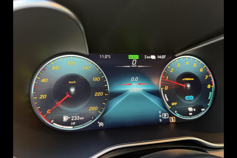 Mercedes-Benz GLC 300e 4MATIC Automaat | Vol leer | LED verlichting | Stoelverwarming | Elektrisch verstelbare stoelen | Blauw metallic | Climate