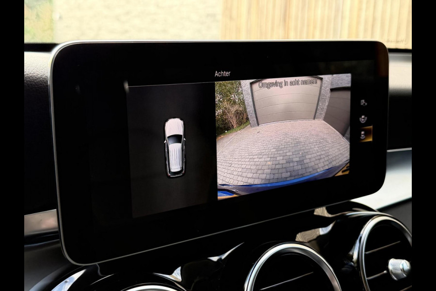 Mercedes-Benz GLC 300e 4MATIC Automaat | Vol leer | LED verlichting | Stoelverwarming | Elektrisch verstelbare stoelen | Blauw metallic | Climate