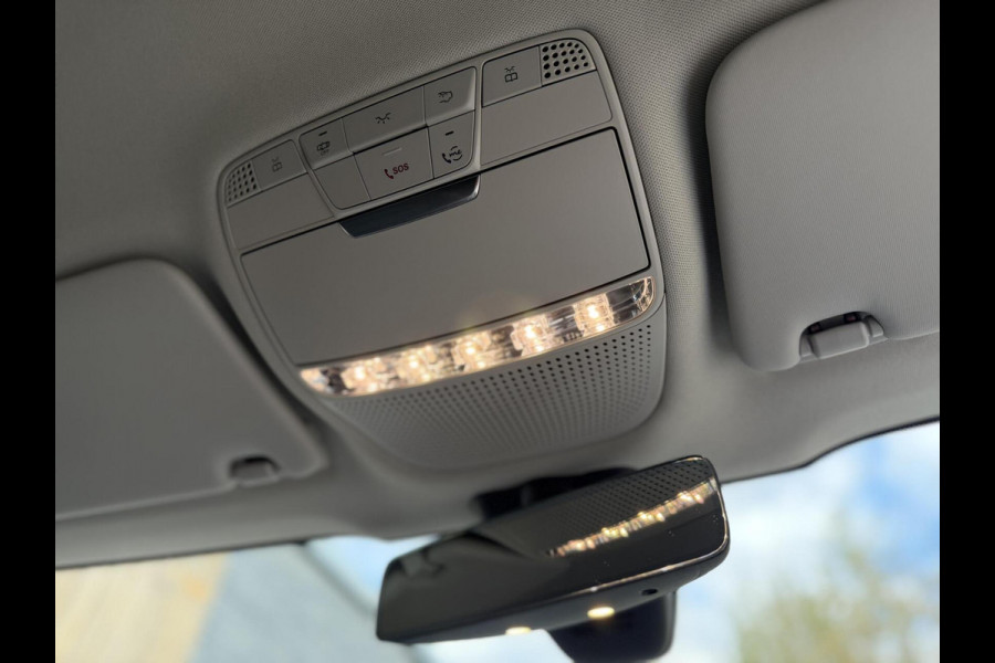 Mercedes-Benz GLC 300e 4MATIC Automaat | Vol leer | LED verlichting | Stoelverwarming | Elektrisch verstelbare stoelen | Blauw metallic | Climate