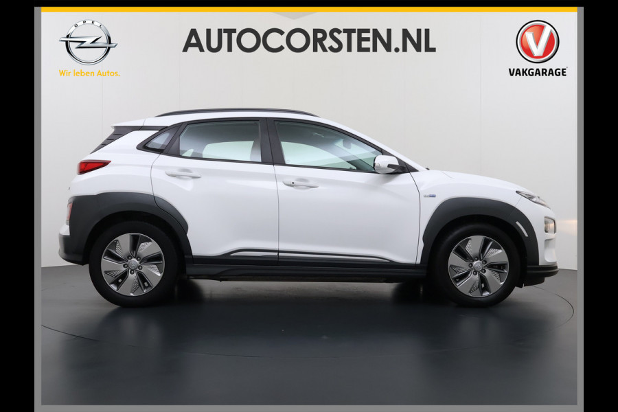 Hyundai Kona EV 64kWh Leder Warmtepomp Camera Adap. Cruise + stop&go Apple Carplay Android Comfort Ecc Pdc Navi* Isofix DAB Led Lmv 17" Lane Assist FCA Keyless 1e Eigenaar Origineel Nederlandse Auto Hyundai Kona EV 64kWh Leder Warmtepomp Camera Adap. Cruise + stop&go Apple Carplay Android Comfort Ecc Pdc Navi* Isofix DAB Led Lmv 17" Lane Assist FCA Keyless 1e Eigenaar Origineel Nederlandse Auto