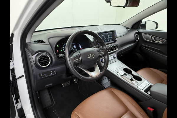 Hyundai Kona EV 64kWh Leder Warmtepomp Camera Adap. Cruise + stop&go Apple Carplay Android Comfort Ecc Pdc Navi* Isofix DAB Led Lmv 17" Lane Assist FCA Keyless 1e Eigenaar Origineel Nederlandse Auto Hyundai Kona EV 64kWh Leder Warmtepomp Camera Adap. Cruise + stop&go Apple Carplay Android Comfort Ecc Pdc Navi* Isofix DAB Led Lmv 17" Lane Assist FCA Keyless 1e Eigenaar Origineel Nederlandse Auto