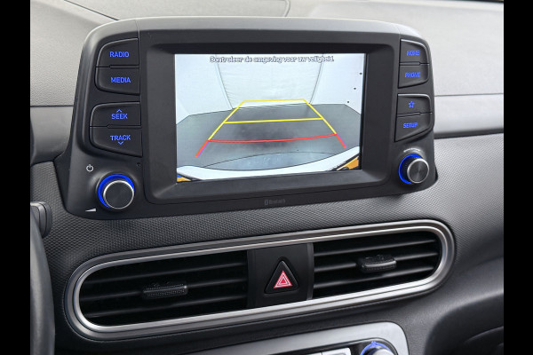Hyundai Kona EV 64kWh Leder Warmtepomp Camera Adap. Cruise + stop&go Apple Carplay Android Comfort Ecc Pdc Navi* Isofix DAB Led Lmv 17" Lane Assist FCA Keyless 1e Eigenaar Origineel Nederlandse Auto Hyundai Kona EV 64kWh Leder Warmtepomp Camera Adap. Cruise + stop&go Apple Carplay Android Comfort Ecc Pdc Navi* Isofix DAB Led Lmv 17" Lane Assist FCA Keyless 1e Eigenaar Origineel Nederlandse Auto