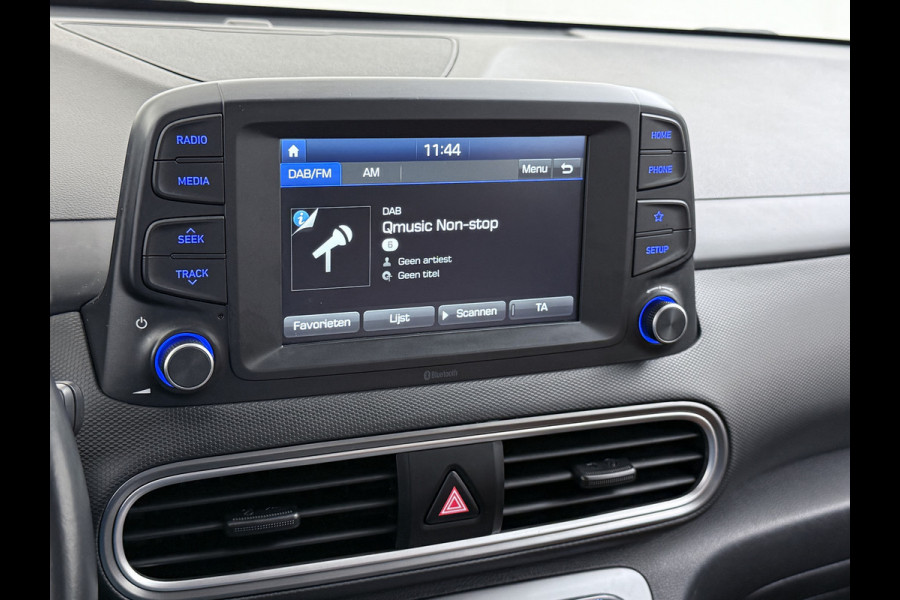 Hyundai Kona EV 64kWh Leder Warmtepomp Camera Adap. Cruise + stop&go Apple Carplay Android Comfort Ecc Pdc Navi* Isofix DAB Led Lmv 17" Lane Assist FCA Keyless 1e Eigenaar Origineel Nederlandse Auto Hyundai Kona EV 64kWh Leder Warmtepomp Camera Adap. Cruise + stop&go Apple Carplay Android Comfort Ecc Pdc Navi* Isofix DAB Led Lmv 17" Lane Assist FCA Keyless 1e Eigenaar Origineel Nederlandse Auto