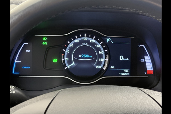Hyundai Kona EV 64kWh Leder Warmtepomp Camera Adap. Cruise + stop&go Apple Carplay Android Comfort Ecc Pdc Navi* Isofix DAB Led Lmv 17" Lane Assist FCA Keyless 1e Eigenaar Origineel Nederlandse Auto Hyundai Kona EV 64kWh Leder Warmtepomp Camera Adap. Cruise + stop&go Apple Carplay Android Comfort Ecc Pdc Navi* Isofix DAB Led Lmv 17" Lane Assist FCA Keyless 1e Eigenaar Origineel Nederlandse Auto