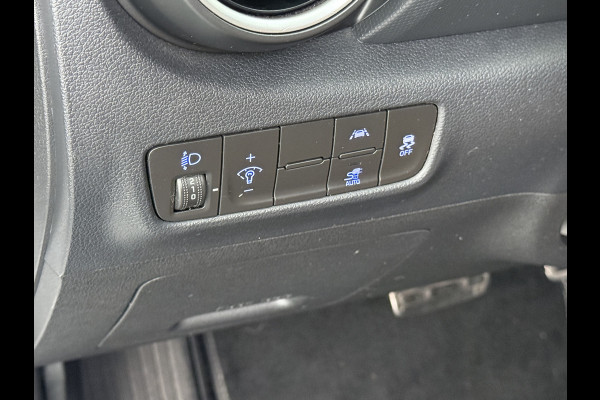 Hyundai Kona EV 64kWh Leder Warmtepomp Camera Adap. Cruise + stop&go Apple Carplay Android Comfort Ecc Pdc Navi* Isofix DAB Led Lmv 17" Lane Assist FCA Keyless 1e Eigenaar Origineel Nederlandse Auto Hyundai Kona EV 64kWh Leder Warmtepomp Camera Adap. Cruise + stop&go Apple Carplay Android Comfort Ecc Pdc Navi* Isofix DAB Led Lmv 17" Lane Assist FCA Keyless 1e Eigenaar Origineel Nederlandse Auto