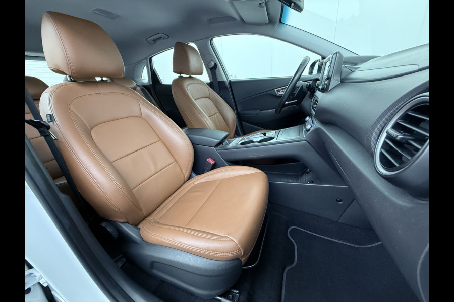 Hyundai Kona EV 64kWh Leder Warmtepomp Camera Adap. Cruise + stop&go Apple Carplay Android Comfort Ecc Pdc Navi* Isofix DAB Led Lmv 17" Lane Assist FCA Keyless 1e Eigenaar Origineel Nederlandse Auto Hyundai Kona EV 64kWh Leder Warmtepomp Camera Adap. Cruise + stop&go Apple Carplay Android Comfort Ecc Pdc Navi* Isofix DAB Led Lmv 17" Lane Assist FCA Keyless 1e Eigenaar Origineel Nederlandse Auto