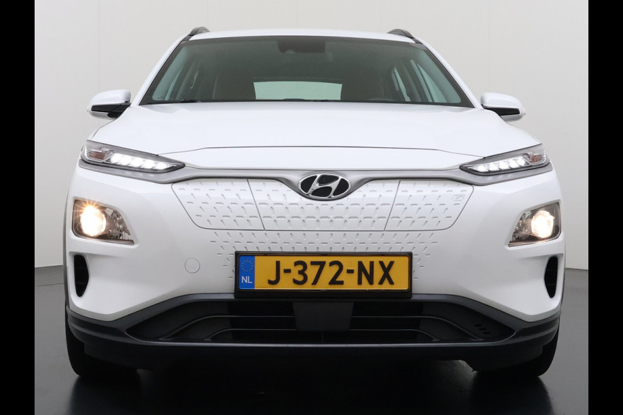 Hyundai Kona EV 64kWh Leder Warmtepomp Camera Adap. Cruise + stop&go Apple Carplay Android Comfort Ecc Pdc Navi* Isofix DAB Led Lmv 17" Lane Assist FCA Keyless 1e Eigenaar Origineel Nederlandse Auto Hyundai Kona EV 64kWh Leder Warmtepomp Camera Adap. Cruise + stop&go Apple Carplay Android Comfort Ecc Pdc Navi* Isofix DAB Led Lmv 17" Lane Assist FCA Keyless 1e Eigenaar Origineel Nederlandse Auto