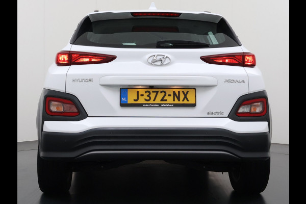 Hyundai Kona EV 64kWh Leder Warmtepomp Camera Adap. Cruise + stop&go Apple Carplay Android Comfort Ecc Pdc Navi* Isofix DAB Led Lmv 17" Lane Assist FCA Keyless 1e Eigenaar Origineel Nederlandse Auto Hyundai Kona EV 64kWh Leder Warmtepomp Camera Adap. Cruise + stop&go Apple Carplay Android Comfort Ecc Pdc Navi* Isofix DAB Led Lmv 17" Lane Assist FCA Keyless 1e Eigenaar Origineel Nederlandse Auto