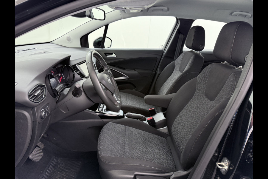 Opel Crossland T 131PK AUT-6 Apple Carplay Android Auto Navi* Ecc Cruise Control Camera Stoel+Stuurverwarming Pdc Elegance DAB Bluetooth Lane Assist Led Winter Pakket Parkeer Pakket Mooie en complete Opel Crossland! € 32.000 nieuw! EURO6