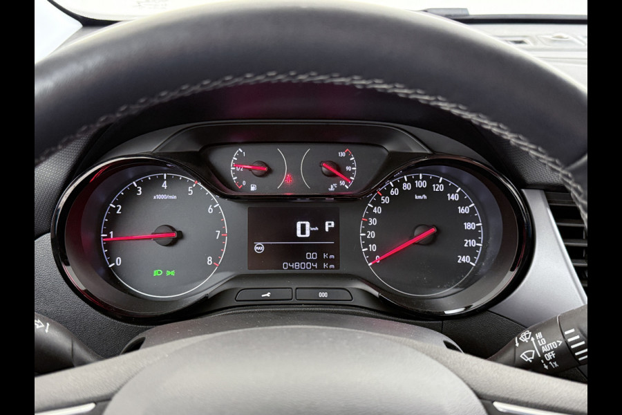 Opel Crossland T 131PK AUT-6 Apple Carplay Android Auto Navi* Ecc Cruise Control Camera Stoel+Stuurverwarming Pdc Elegance DAB Bluetooth Lane Assist Led Winter Pakket Parkeer Pakket Mooie en complete Opel Crossland! € 32.000 nieuw! EURO6