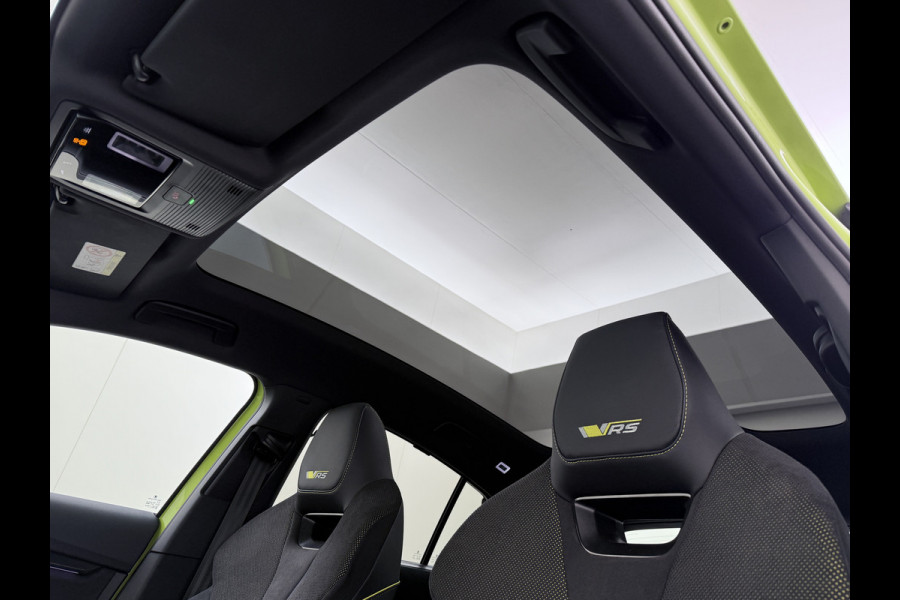 Škoda Enyaq Coupé iV *GERESERVEERD* 82 RS 300PK 4WD Pano-Dak Lmv 21" W-pomp Led-Matrix Adaptive-Cr Sportst-+Elektr+Geheugen+Verwarmd Camera Leer/Alcantara Navi Ecc  Adaptive-Onderstel Keyless Elektrische Achterklep DAB Stoelverwarming V+A   Premium Audio Stuurverwarming AWD Origineel Nederlandse Auto in Nieuwstaat ! 1e Eigenaar Nieuwprijs €63.880,- Škoda Enyaq Coupé iV *GERESERVEERD* 82 RS 300PK 4WD Pano-Dak Lmv 21" W-pomp Led-Matrix Adaptive-Cr Sportst-+Elektr+Geheugen+Verwarmd Camera Leer/Alcantara Navi Ecc  Adaptive-Onderstel Keyless Elektrische Achterklep DAB Stoelverwarming V+A   Premium Audio Stuurverwarming AWD Origineel Nederlandse Auto in Nieuwstaat ! 1e Eigenaar Nieuwprijs €63.880,-